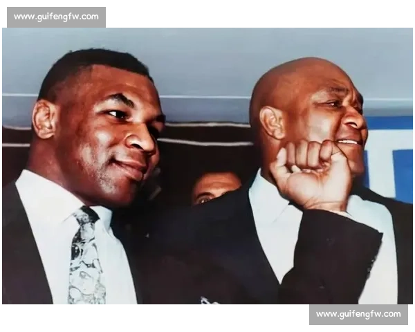 跨越时代的拳王假想对决阿里与泰森谁更强风格战术与力量速度终极比较